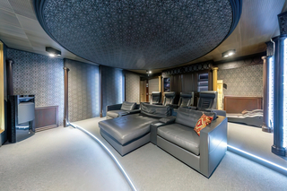 Дом Стивена Сигала